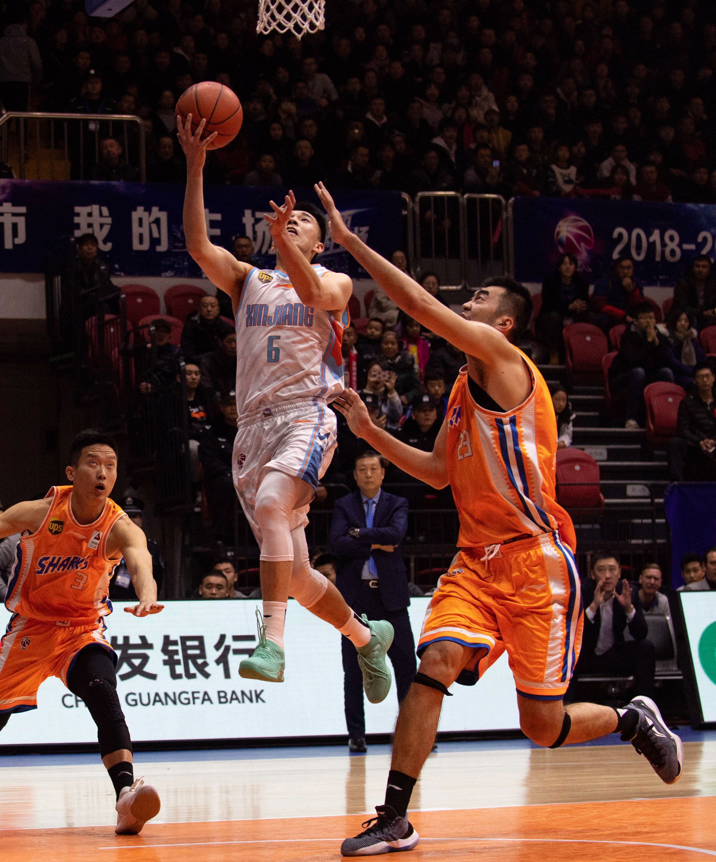 赛场上的崛 赛场上的崛