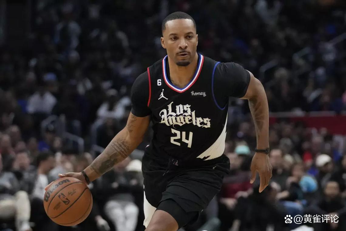 江轻松出手 江轻松出手